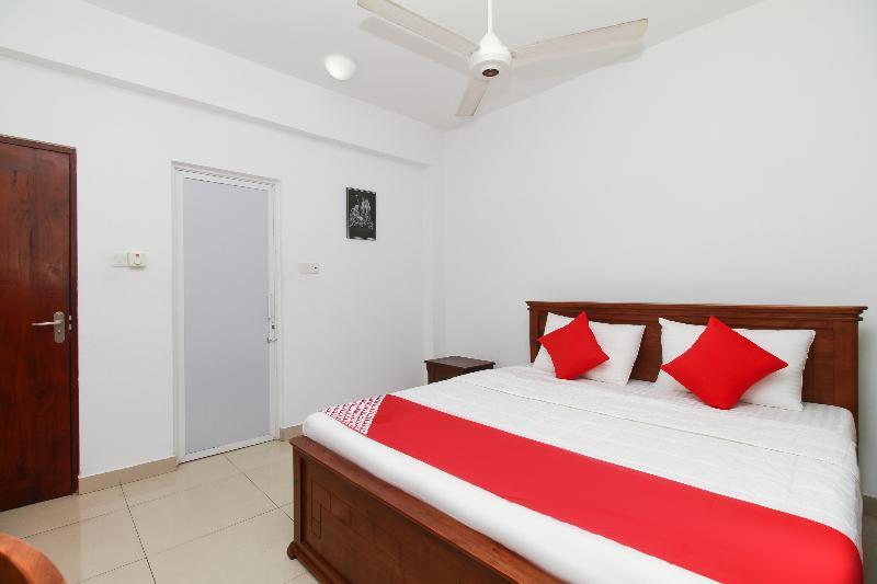 Oyo 126 Reliance Hotel Коломбо Екстер'єр фото