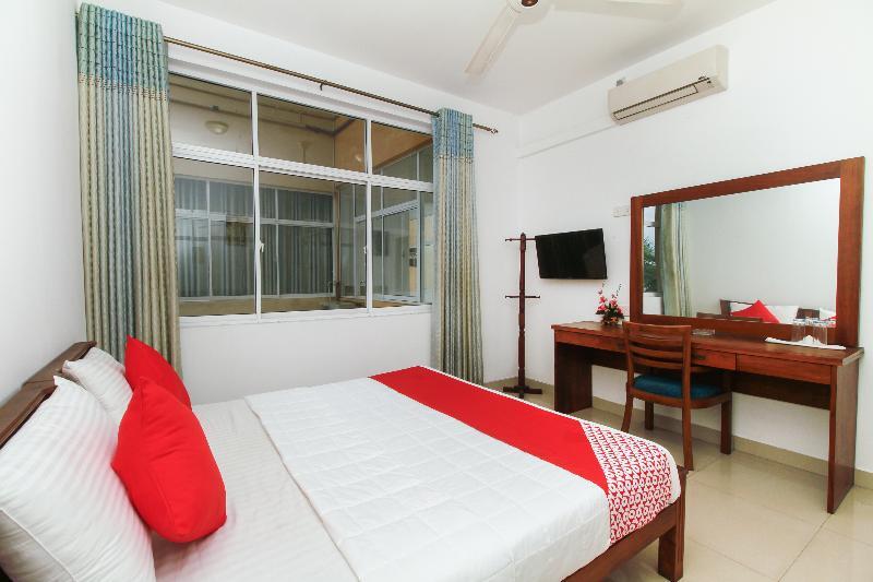 Oyo 126 Reliance Hotel Коломбо Екстер'єр фото